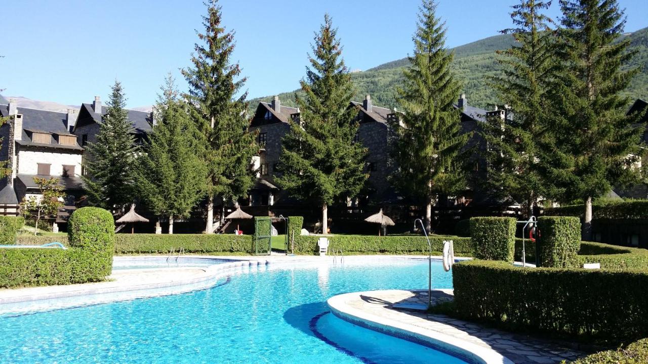 Inmocyma Residencial Linsoles-Valle De Benasque Esterno foto